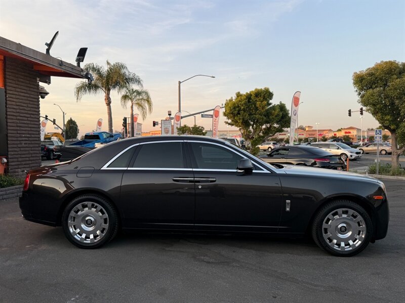 Used 2015 Rolls-Royce Ghost RWD image 12
