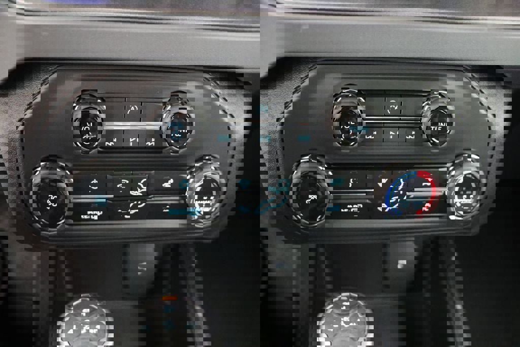 New 2025 Ford Bronco 2-Door image 22