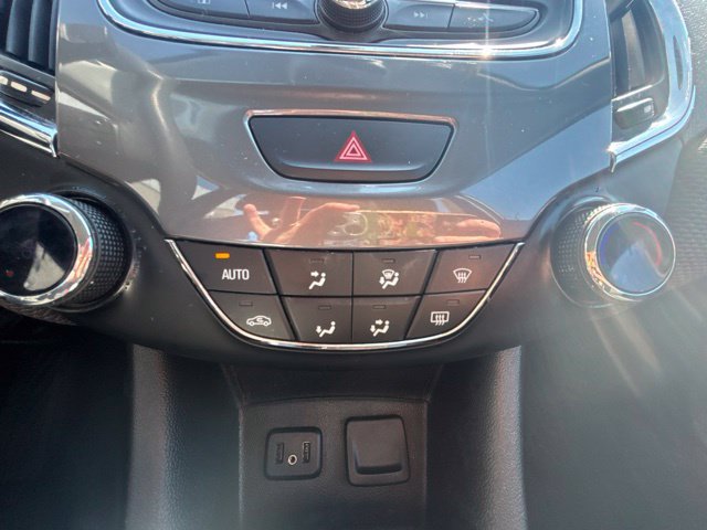 Used 2019 Chevrolet Cruze LT FWD image 26