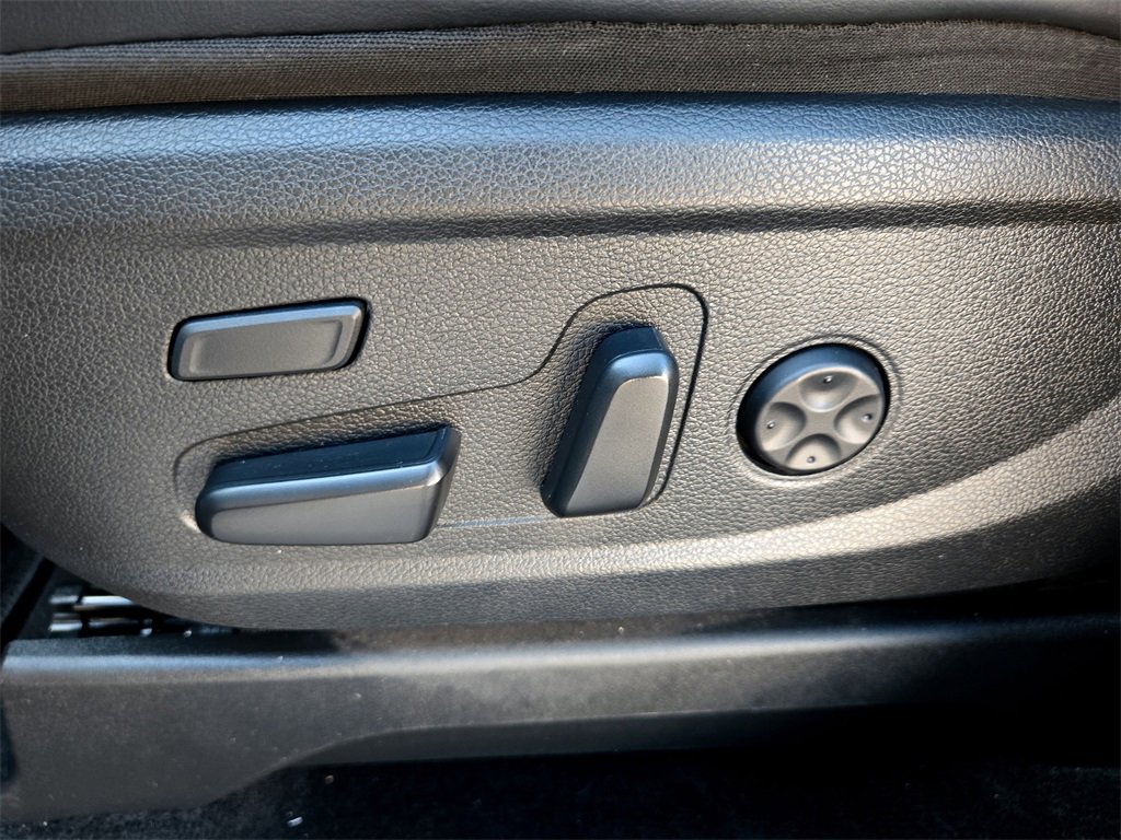 Used 2022 Hyundai Palisade Limited w/ Cargo Package image 28