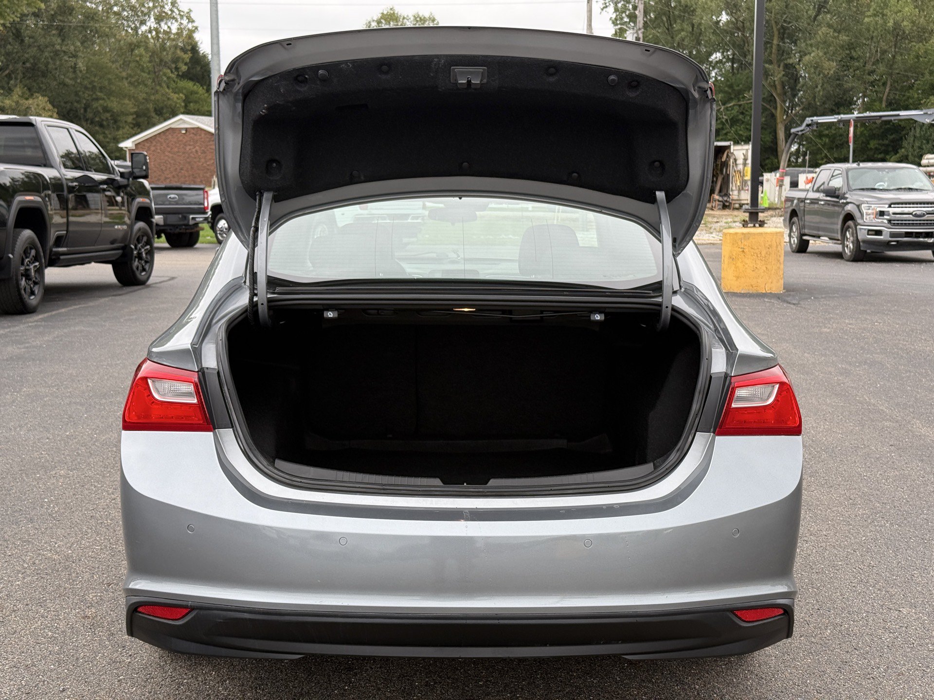 Used 2023 Chevrolet Malibu LS w/ Driver Confidence Package FWD image 37