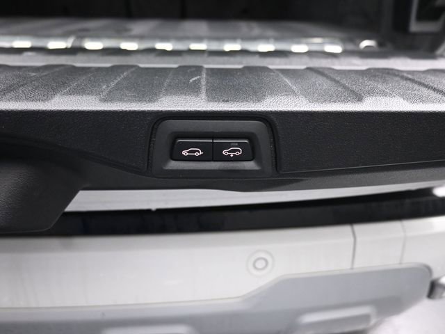 Used 2024 BMW X5 xDrive50e image 8