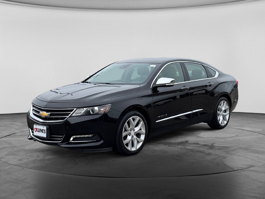Used 2015 Chevrolet Impala LTZ FWD image 3
