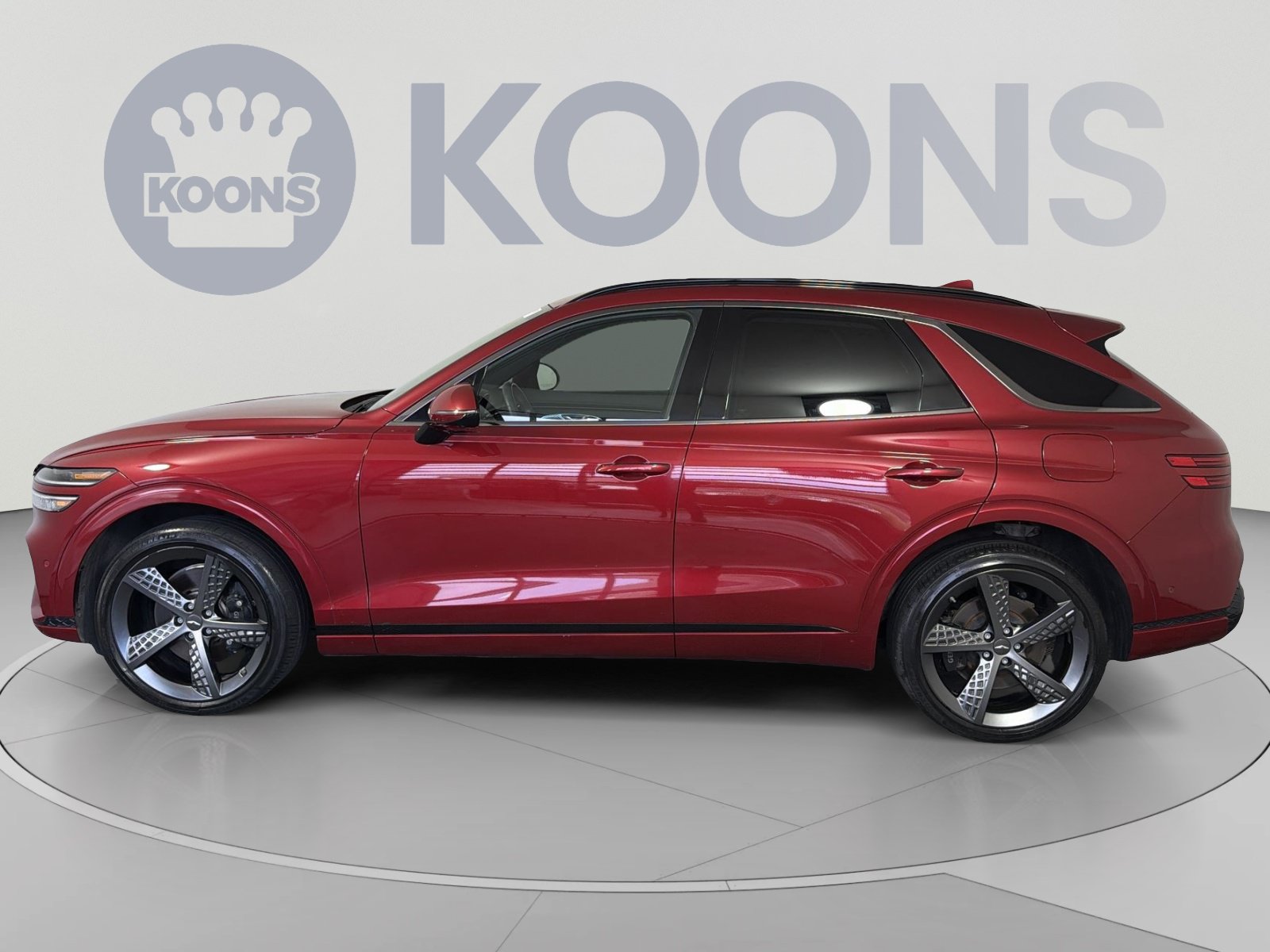Used 2023 Genesis GV70 3.5T Sport w/ Sport Prestige Package AWD/4WD image 2