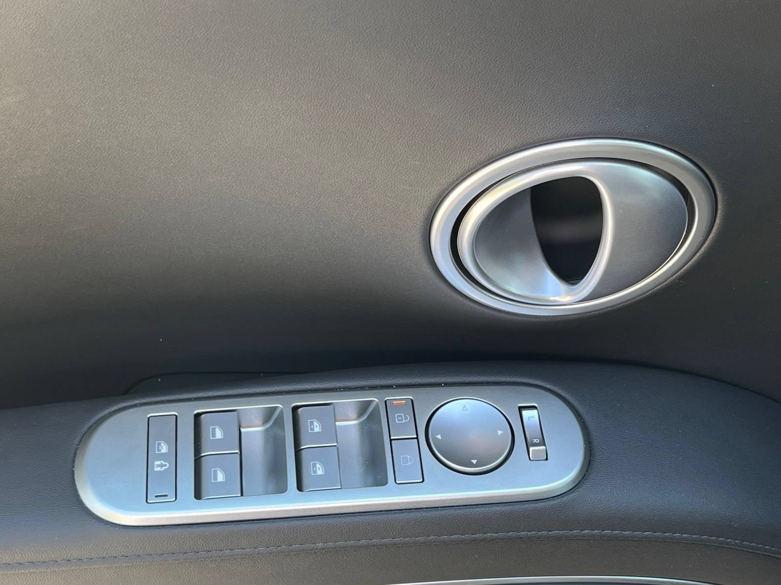 Used 2026 Hyundai Palisade SEL FWD image 28