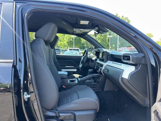 Used 2024 Toyota Tacoma TRD Off-Road AWD/4WD image 18