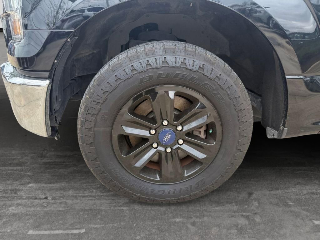 Used 2016 Ford F150 XLT RWD image 9