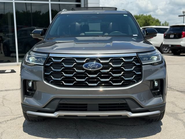 Used 2025 Ford Explorer Platinum w/ Ultimate Package AWD/4WD image 2
