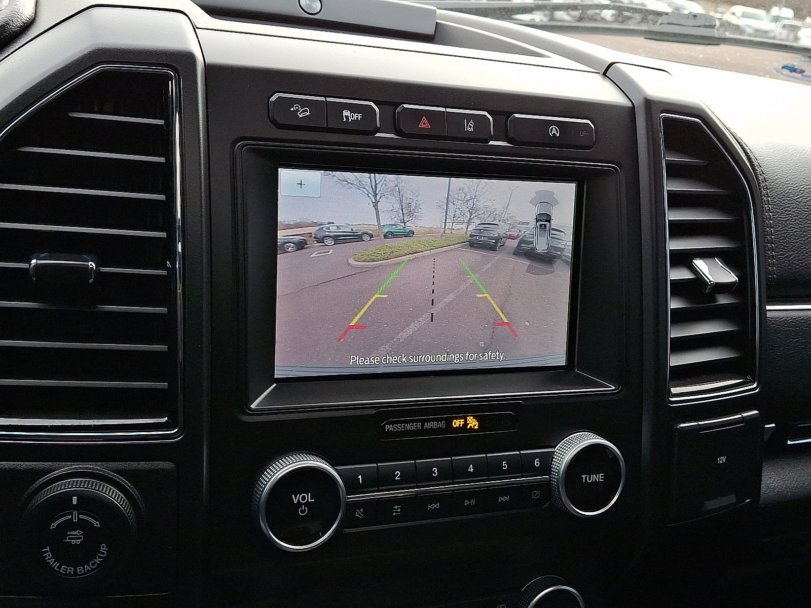 Used 2021 Ford Expedition Max Limited image 19