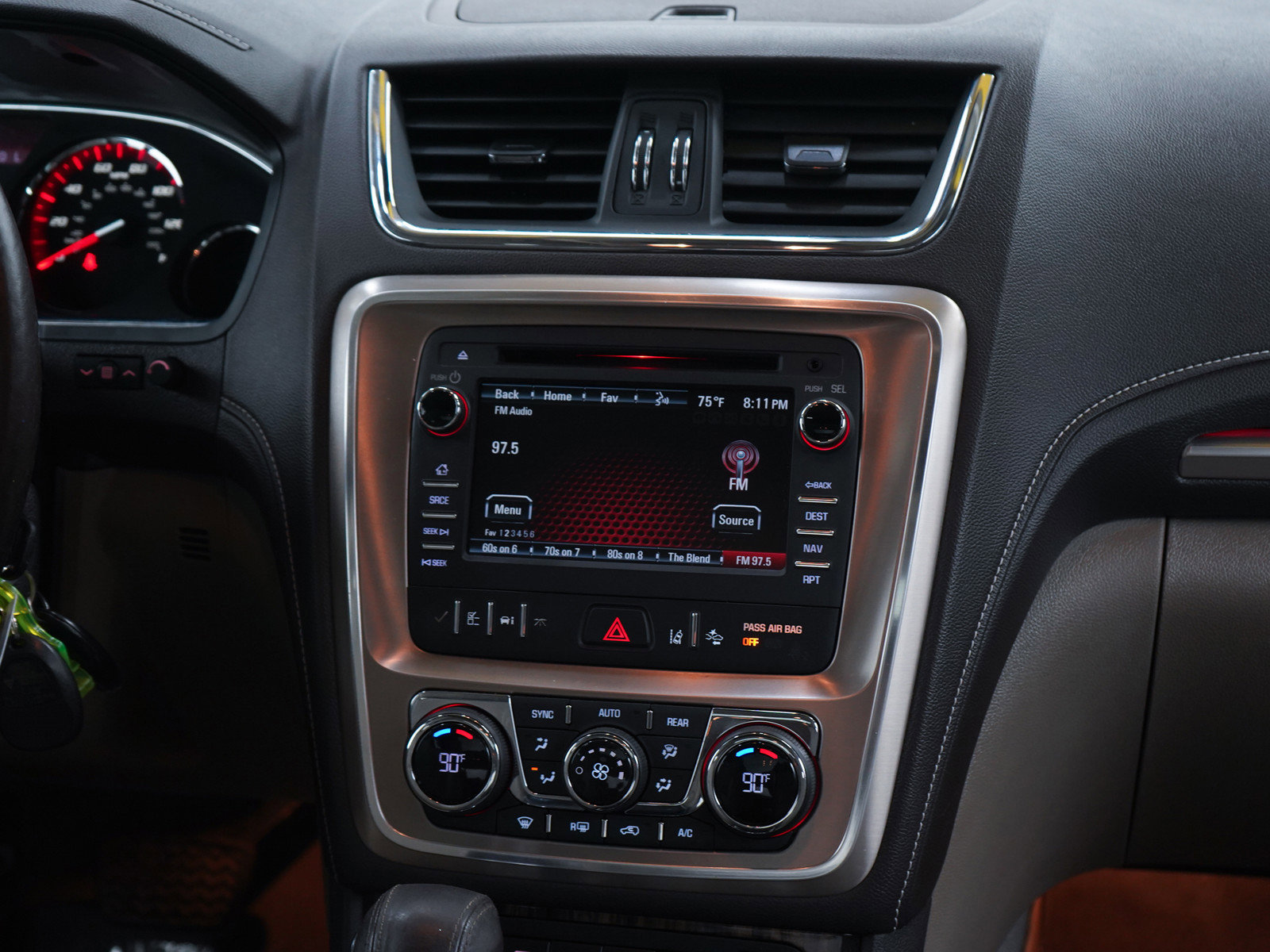 Used 2015 GMC Acadia Denali image 14