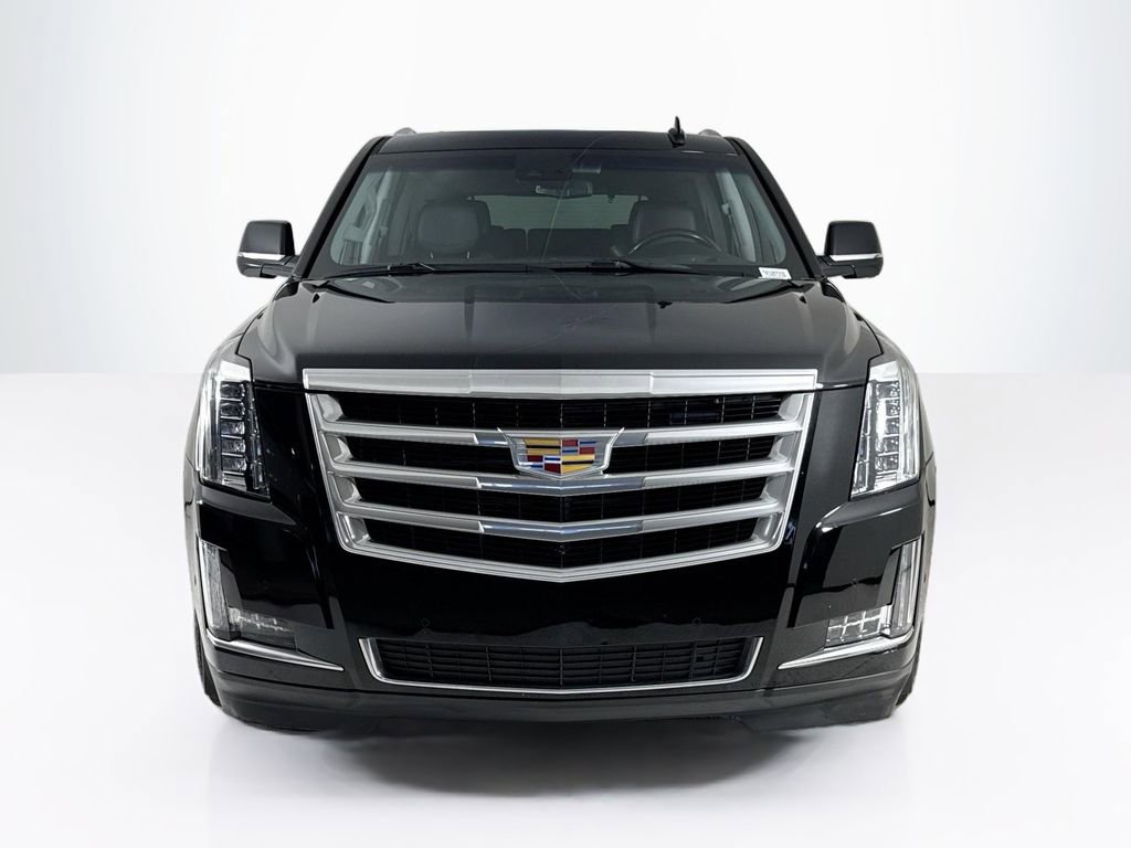 Used 2019 Cadillac Escalade Luxury image 8