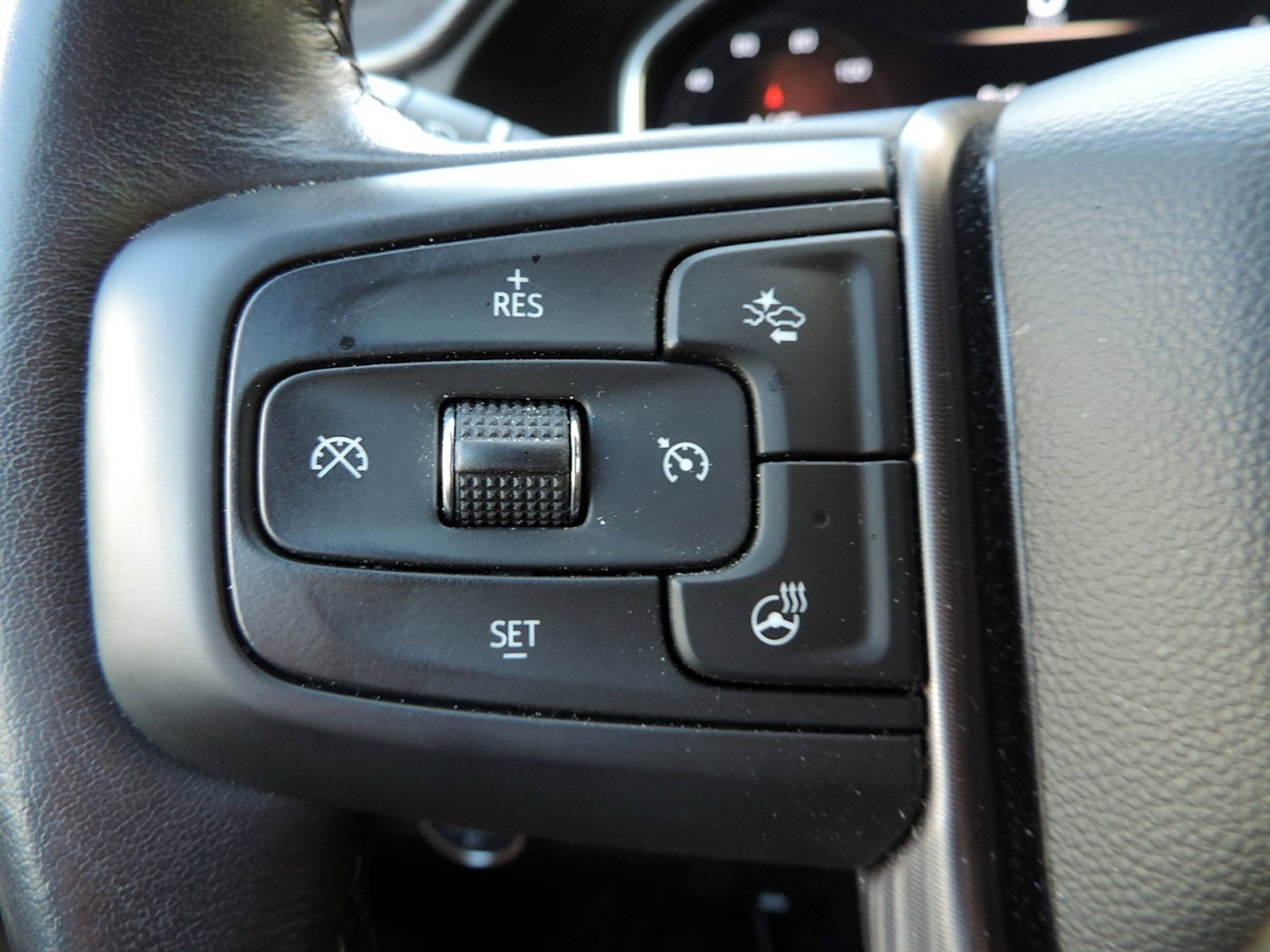 Used 2024 GMC Sierra 2500 Denali Ultimate AWD/4WD image 30