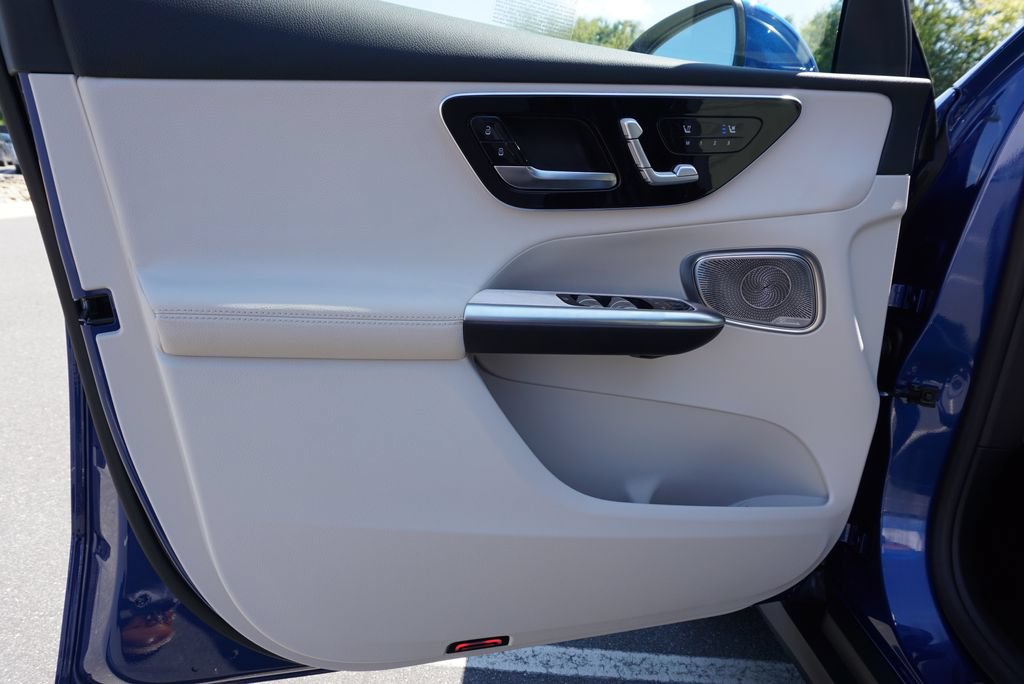 Certified 2026 Mercedes-Benz GLC 300 image 21