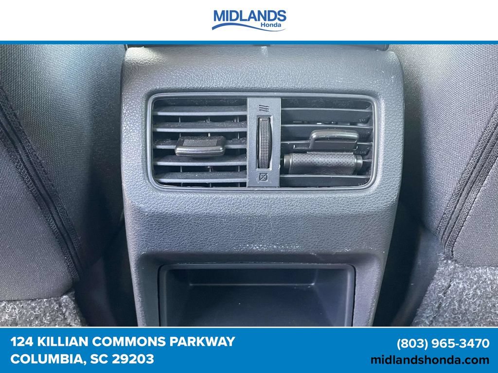 Used 2023 Nissan Rogue S AWD/4WD image 10