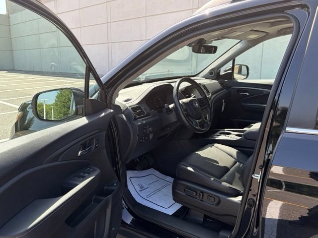 Certified 2025 Honda Ridgeline RTL image 15