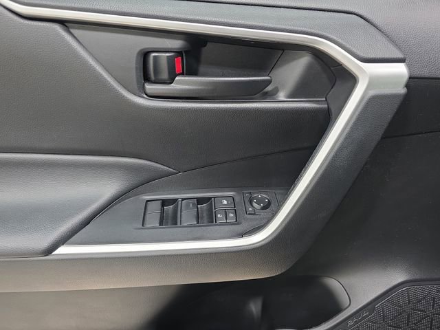 Certified 2023 Toyota RAV4 LE image 25
