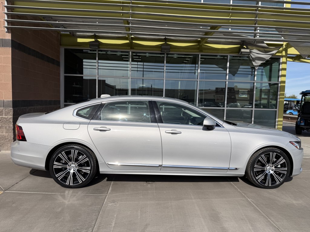 Used 2024 Volvo S90 B6 Plus w/ Protection Package Premier AWD/4WD image 9