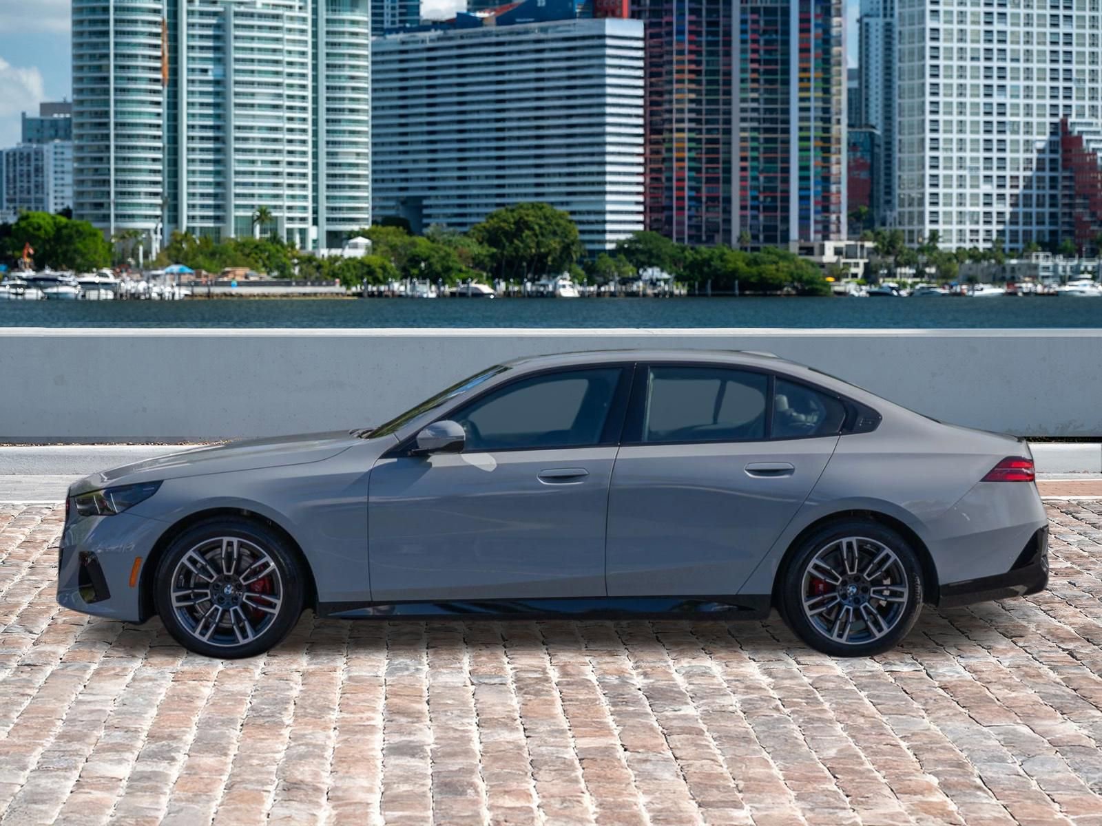 Used 2025 BMW 530i w/ M Sport Package image 8