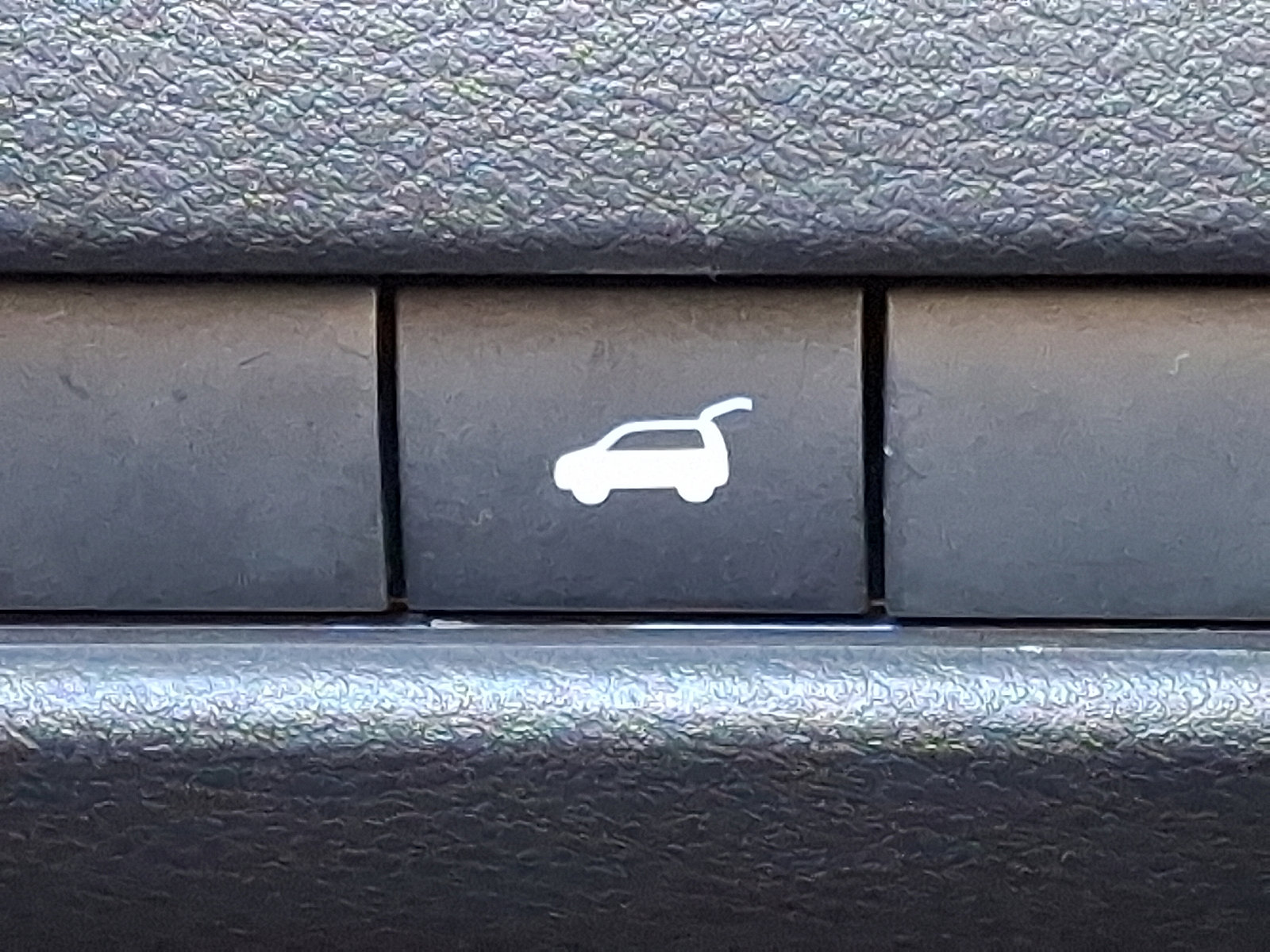 Used 2023 Nissan Rogue SV w/ SV Premium Package image 26