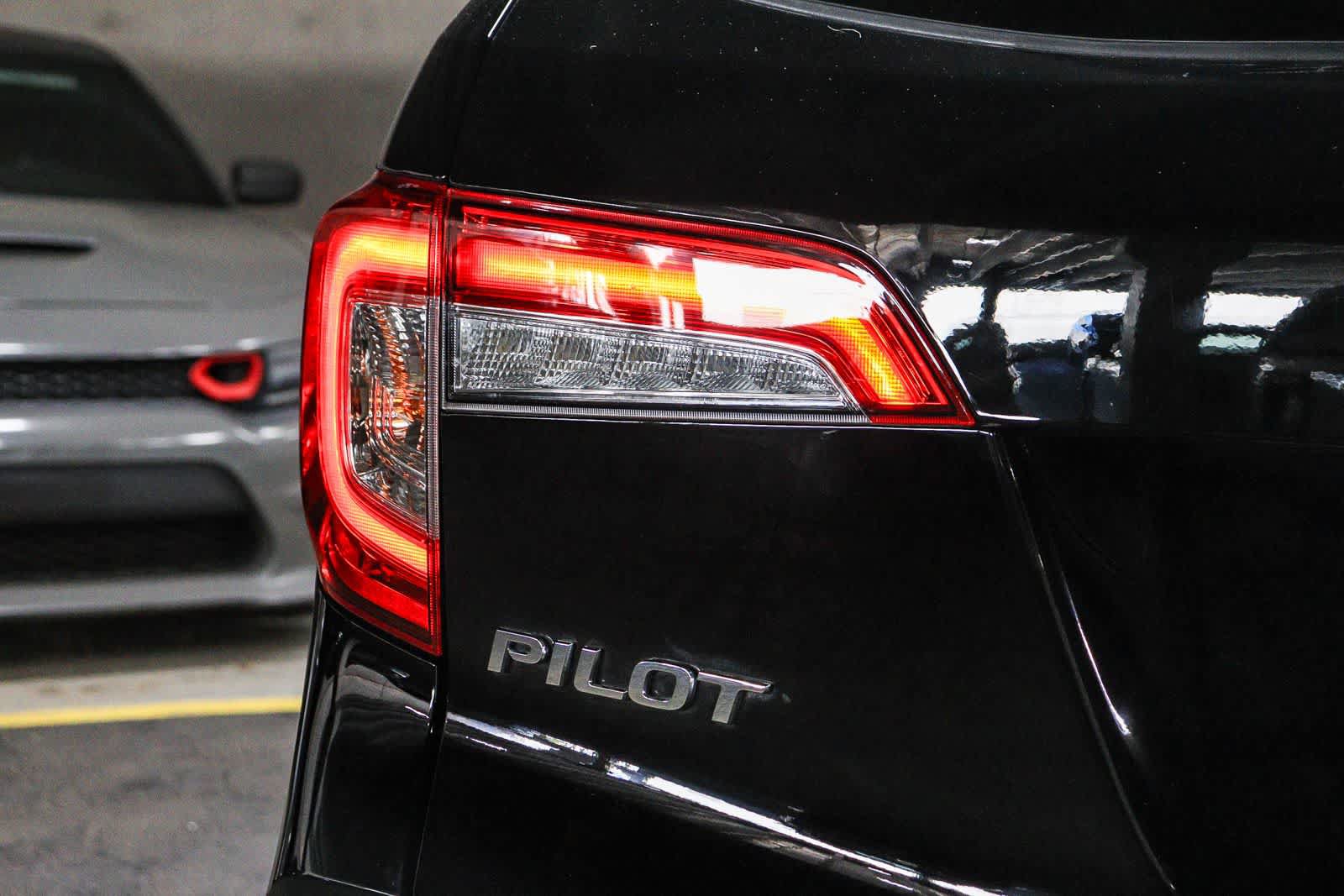 Used 2021 Honda Pilot EX-L image 11