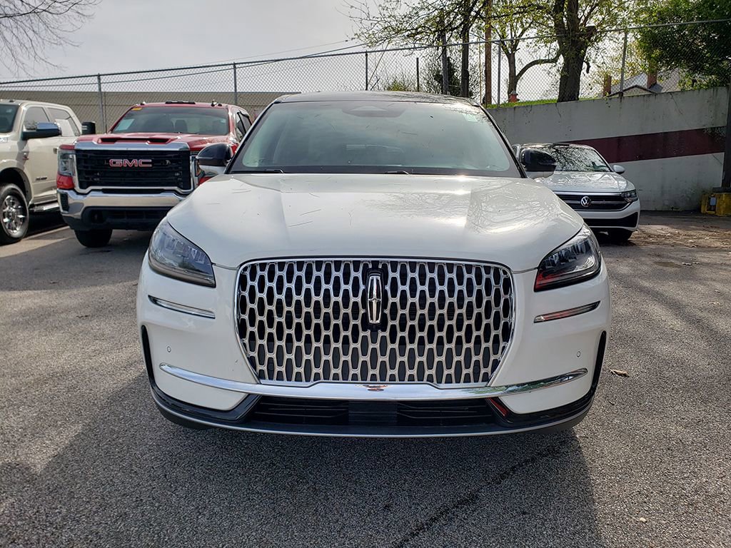 Used 2023 Lincoln Corsair AWD w/ Equipment Group 101A image 2