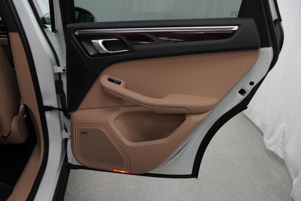 Used 2023 Porsche Macan image 47