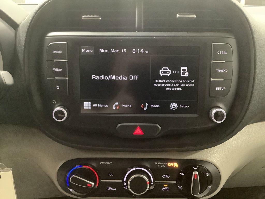 Certified 2025 Kia Soul LX w/ LX Technology Package image 10