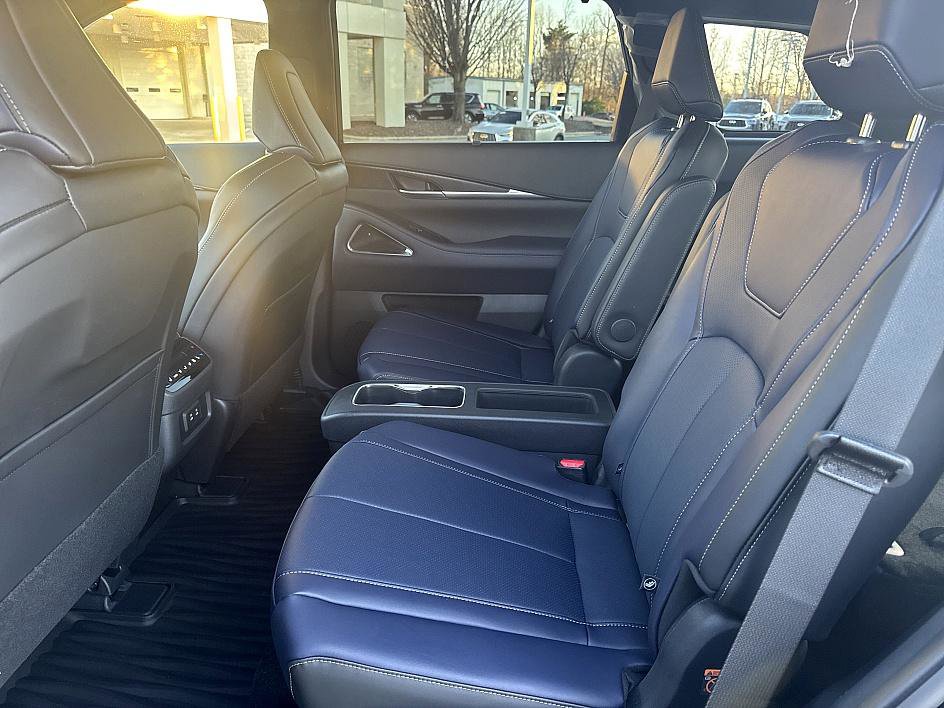 New 2026 INFINITI QX60 Sport image 21