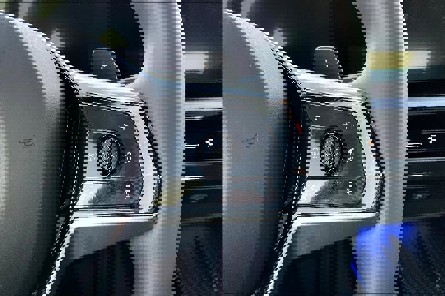 Used 2024 BMW 530i w/ Convenience Package image 22