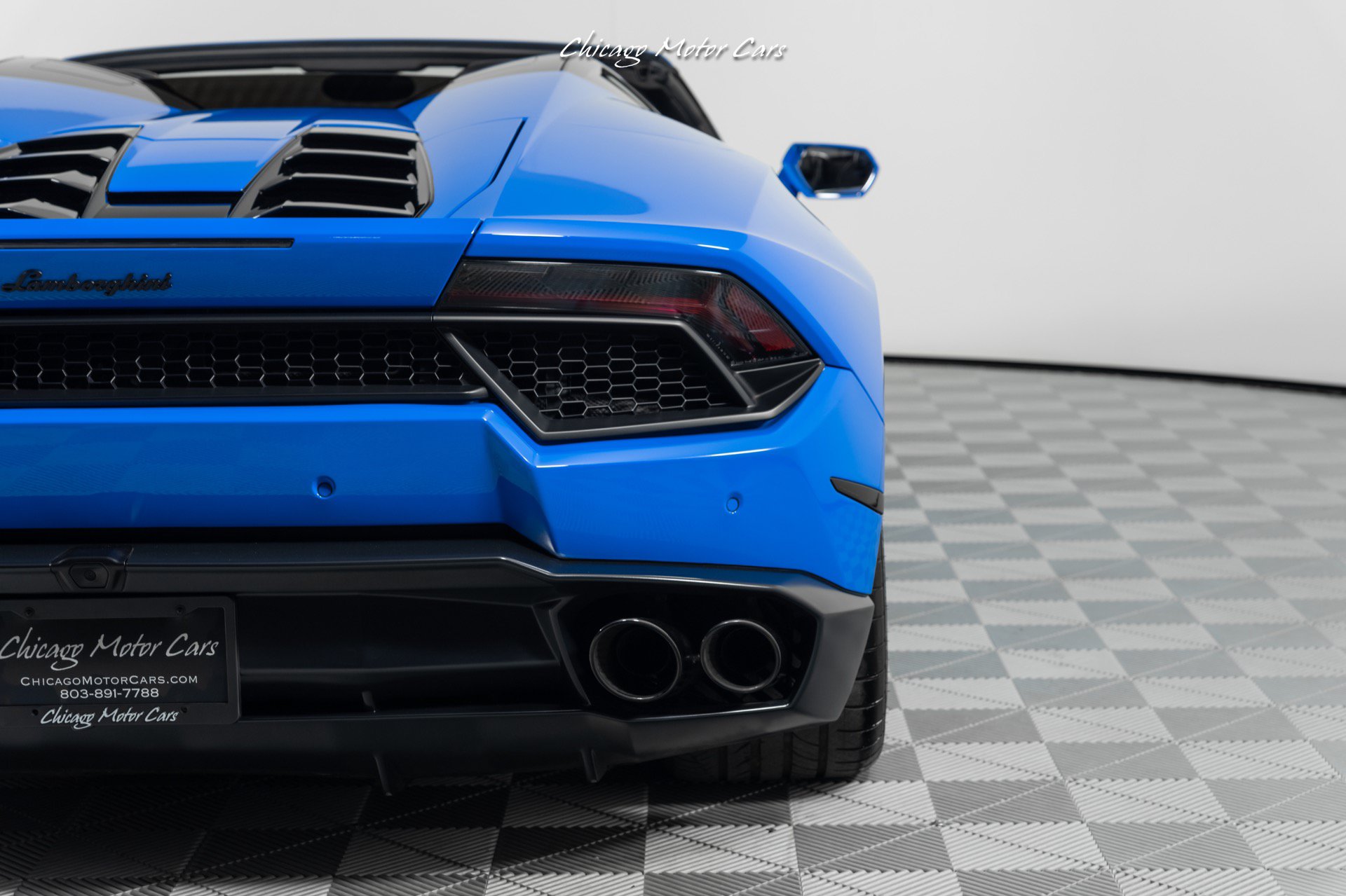 Used 2017 Lamborghini Huracan LP 580-2 RWD image 8