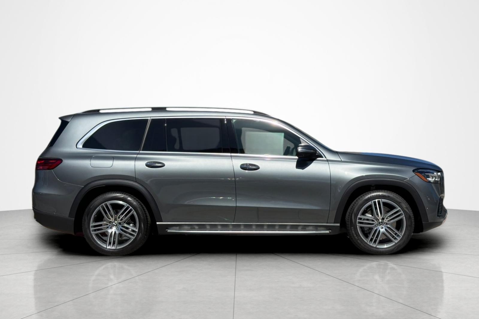 New 2026 Mercedes-Benz GLS 450 4MATIC image 6