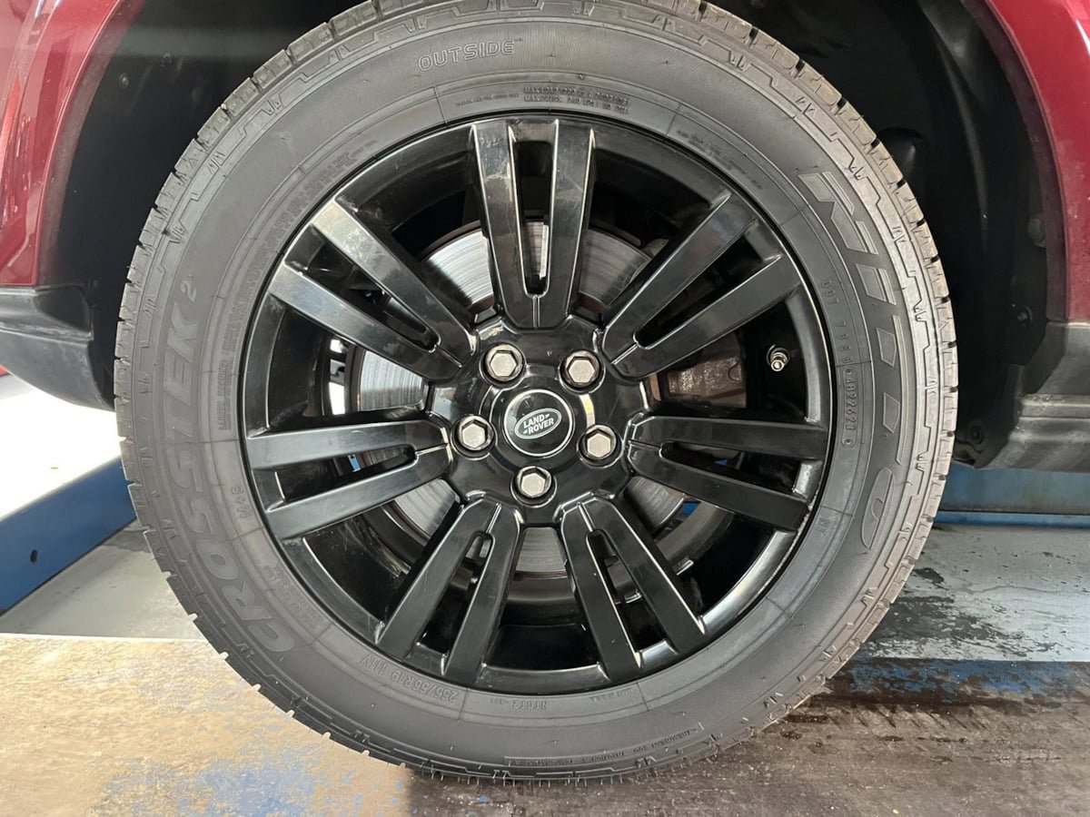 Used 2015 Land Rover LR4 HSE LUX AWD/4WD image 38