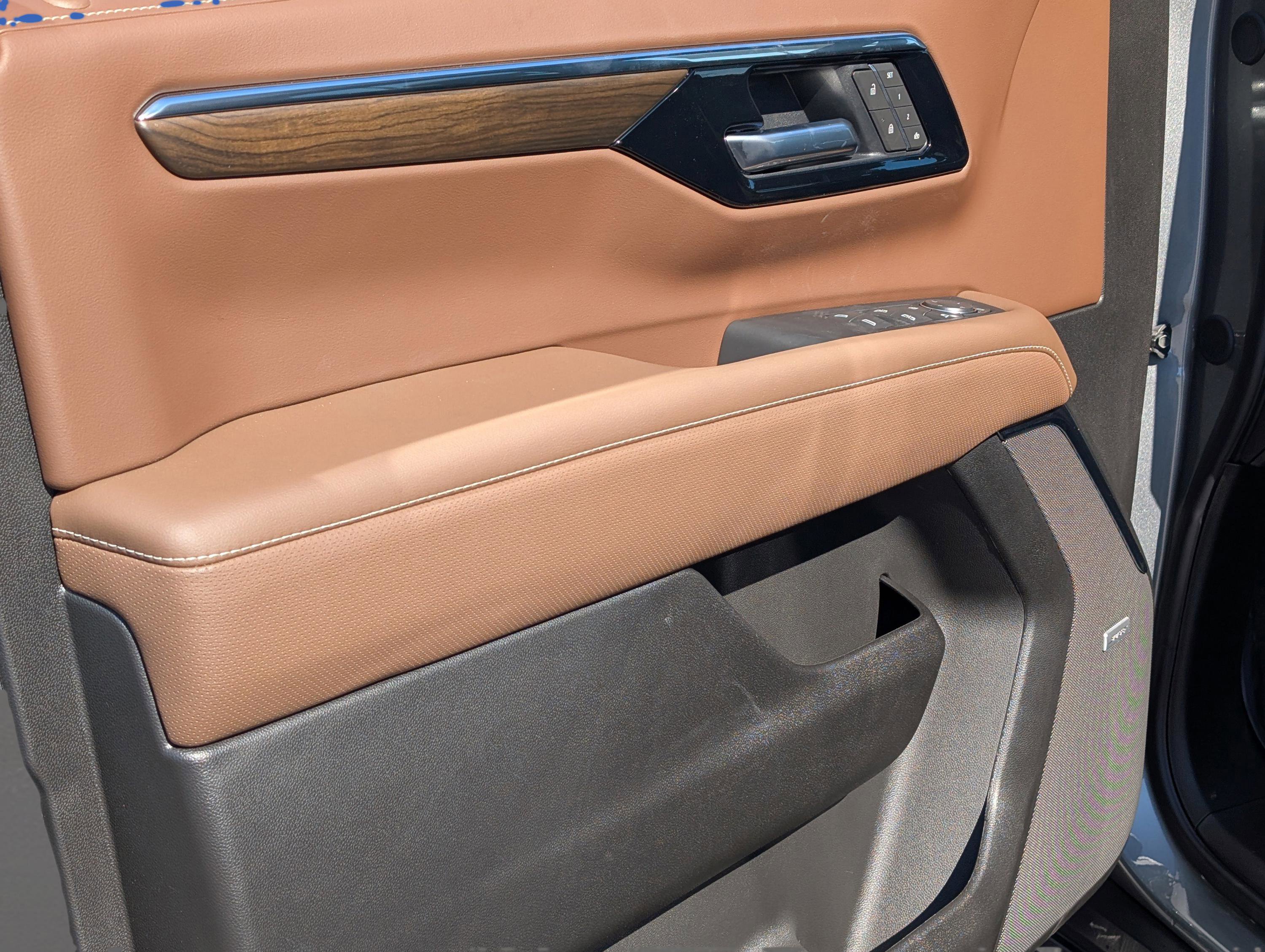 New 2026 Chevrolet Tahoe High Country image 17