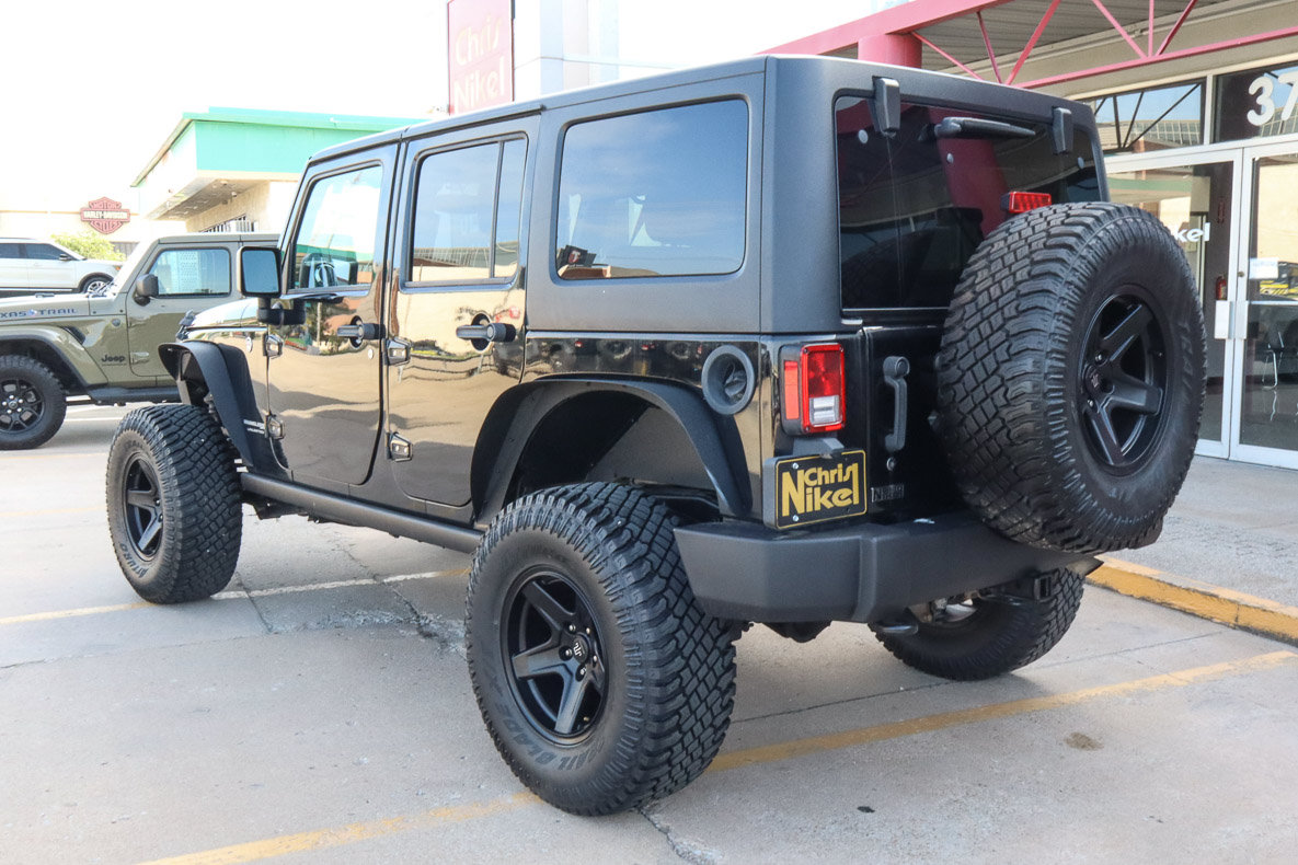 Used 2018 Jeep Wrangler Unlimited Rubicon w/ Connectivity Group AWD/4WD image 6