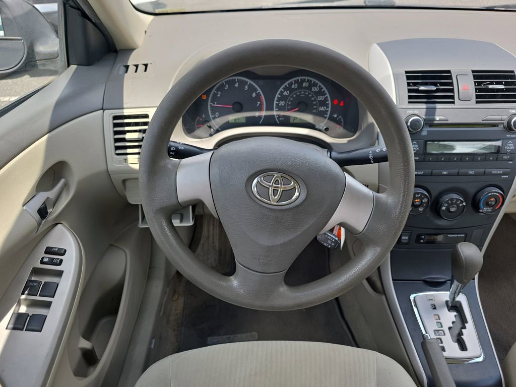 Used 2010 Toyota Corolla LE image 15