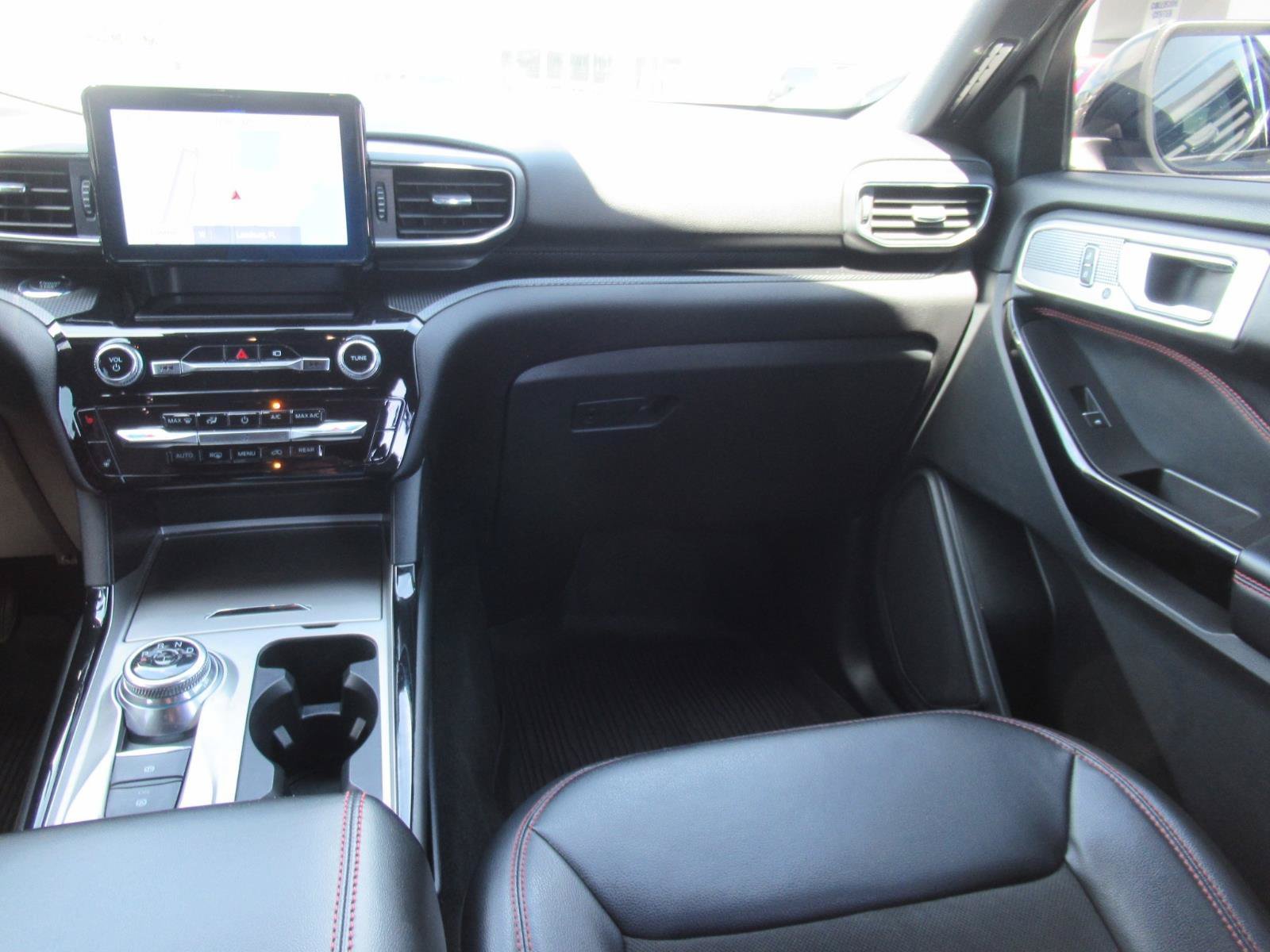 Used 2022 Ford Explorer ST-Line w/ Class IV Trailer Tow Package RWD image 14