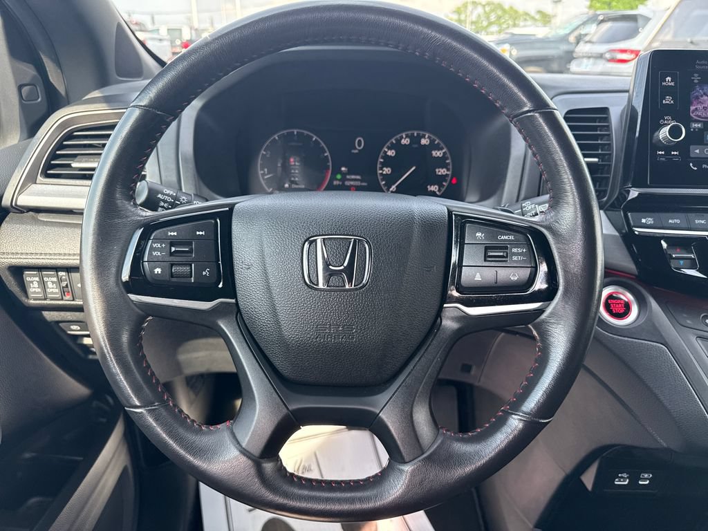 Used 2025 Honda Odyssey Sport-L image 17