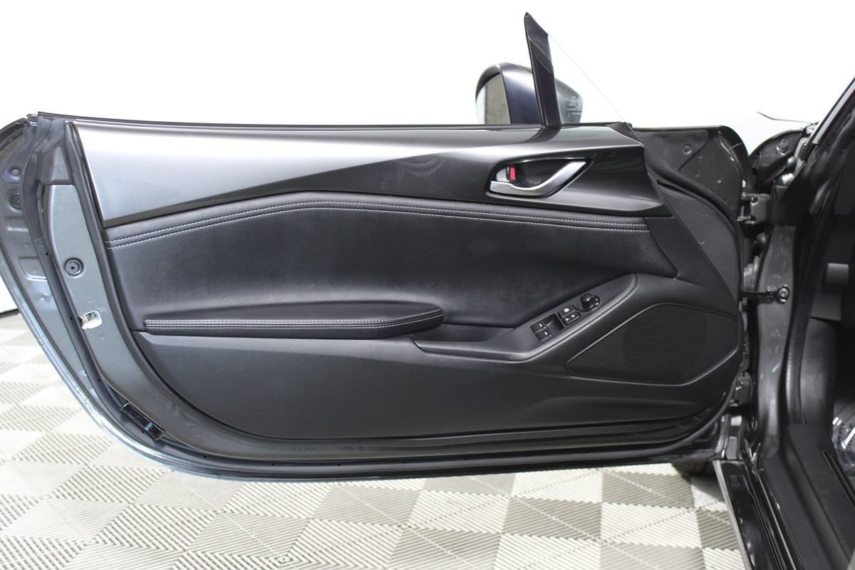 Used 2024 MAZDA MX-5 Miata RF Grand Touring RWD image 14