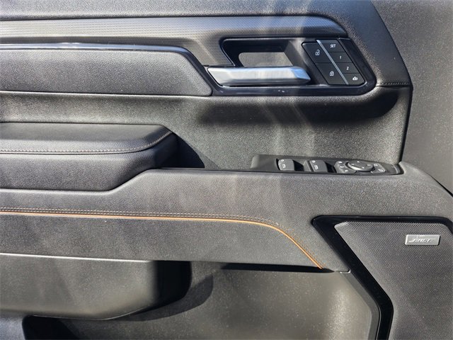 Used 2025 GMC Sierra 2500 AT4 w/ AT4 Premium Plus Package image 14