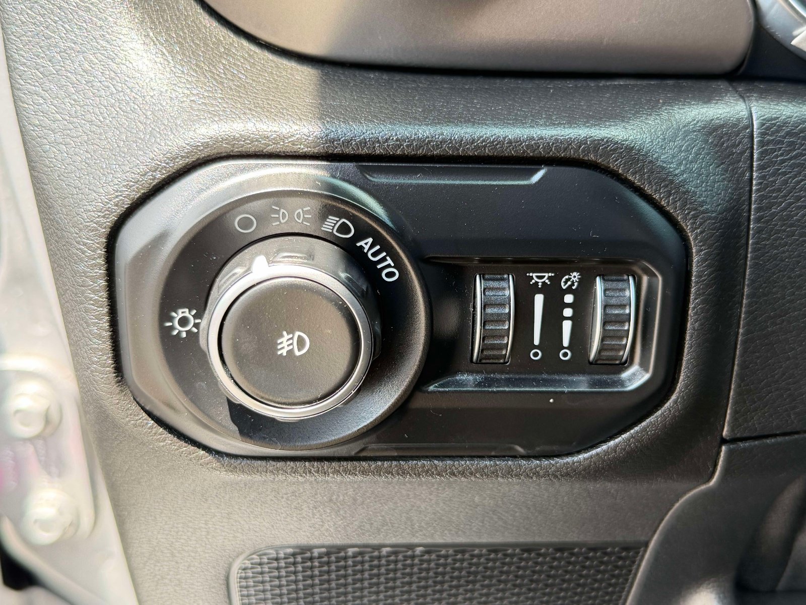 Used 2020 Jeep Wrangler Unlimited Sport S AWD/4WD image 20