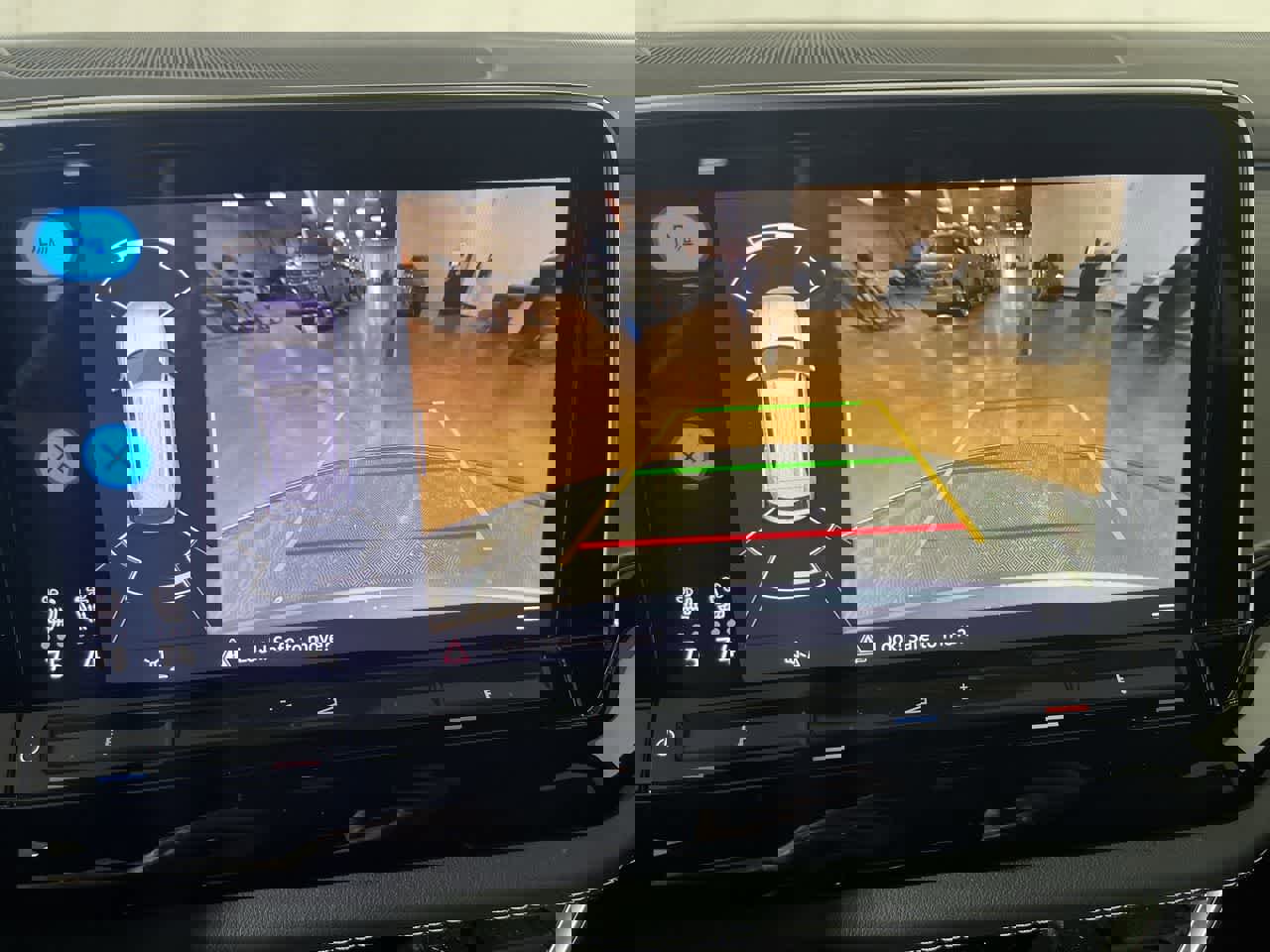 Used 2024 Volkswagen Atlas Cross Sport SE image 19