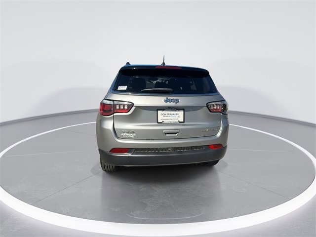 Used 2019 Jeep Compass Limited image 7