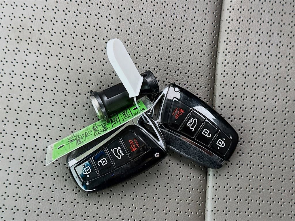 Used 2014 Hyundai Santa Fe Sport w/ Premium Equipment Package 03 image 15
