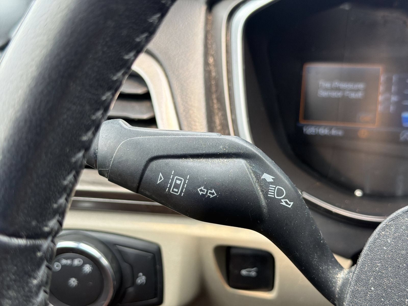 Used 2019 Ford Fusion SEL FWD image 28