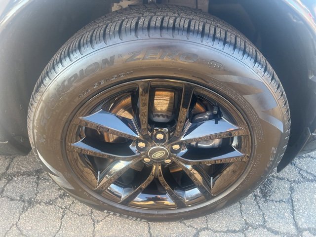 Used 2025 Land Rover Discovery Sport Dynamic SE image 11