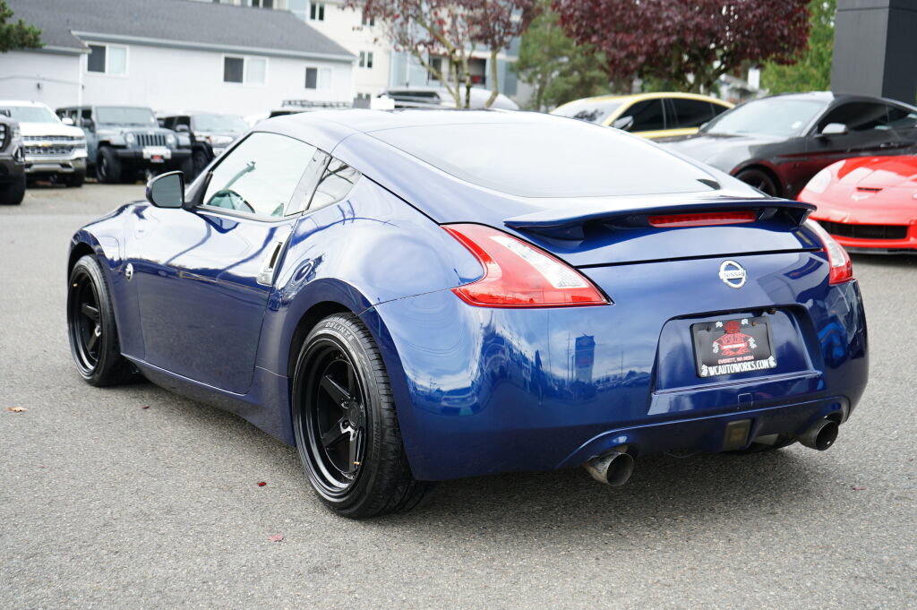 Used 2016 Nissan 370Z Coupe image 3