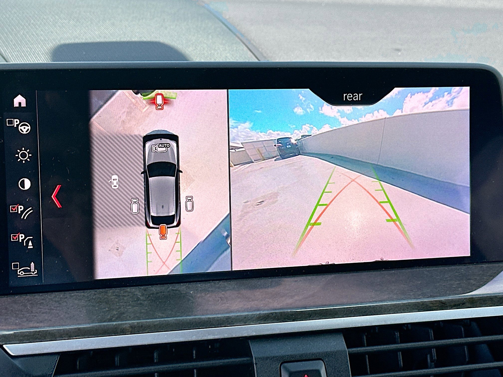 Used 2020 BMW X4 M w/ Executive Package image 15