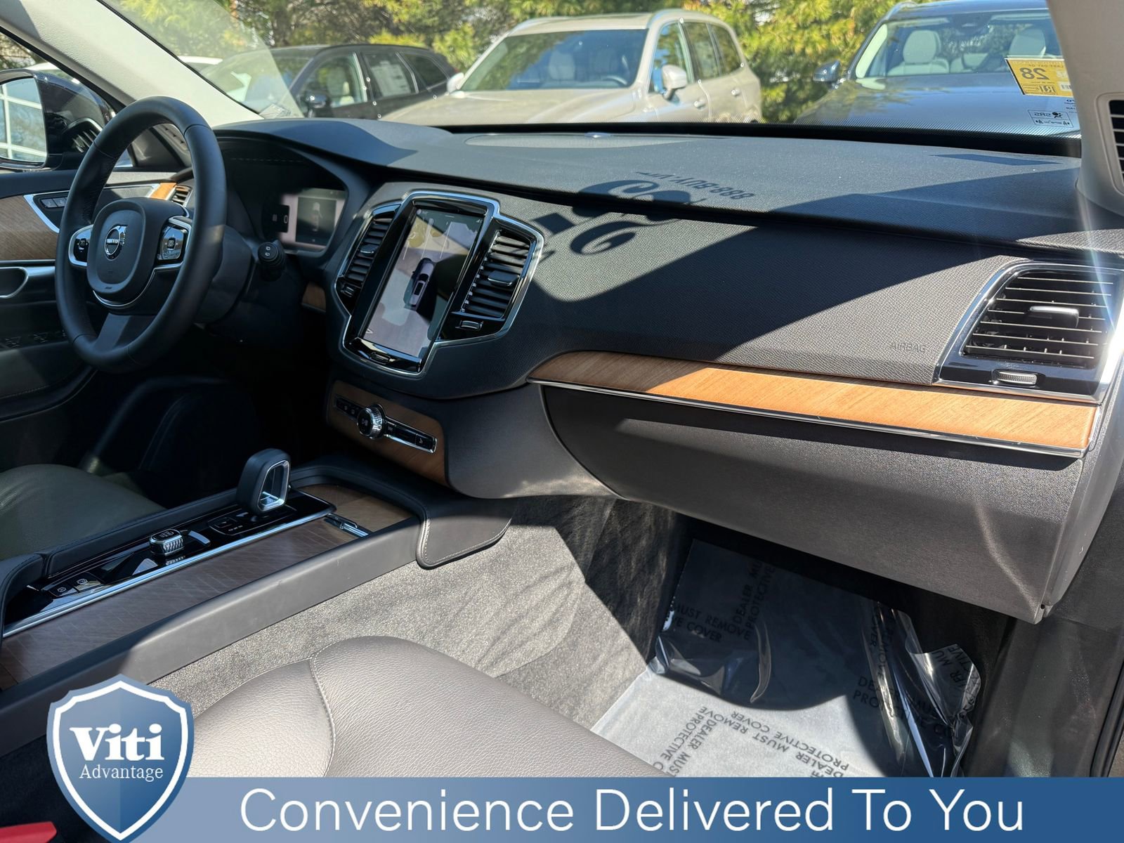 Certified 2025 Volvo XC90 B6 Plus w/ Protection Package Premier image 30