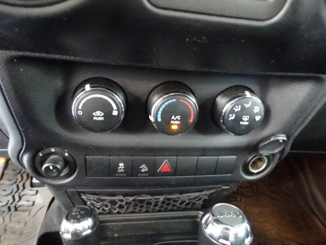 Used 2017 Jeep Wrangler Unlimited Sport w/ Quick Order Package 24S AWD/4WD image 10
