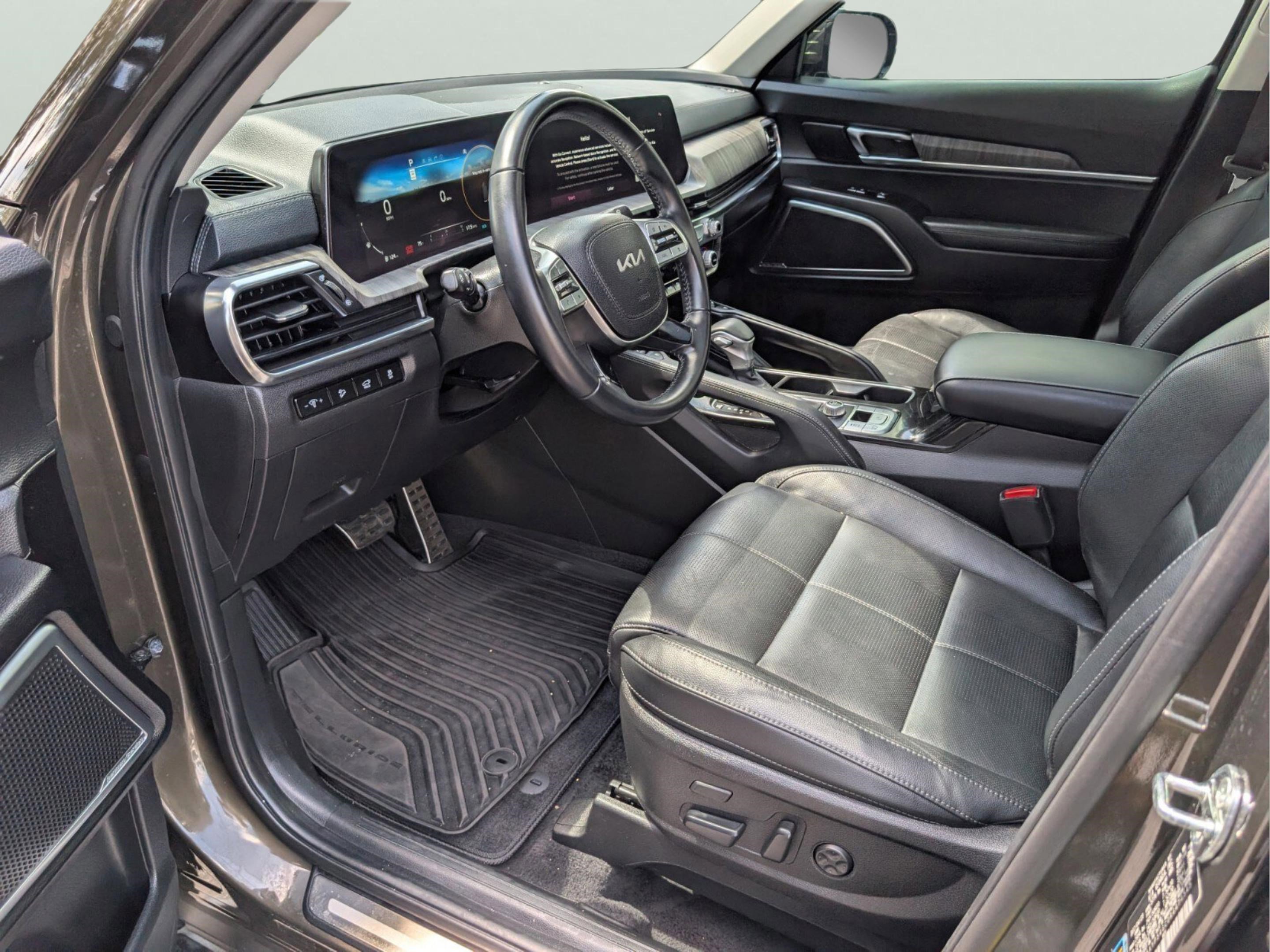 Used 2024 Kia Telluride SX FWD image 10